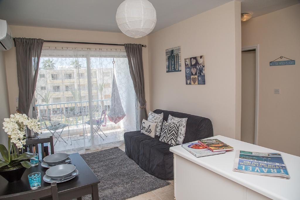 Paphos Love Hut Apartment Екстериор снимка