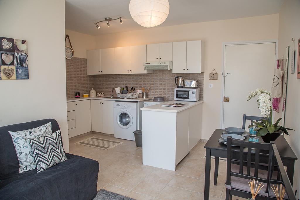 Paphos Love Hut Apartment Екстериор снимка
