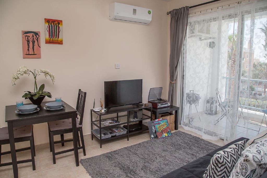 Paphos Love Hut Apartment Екстериор снимка